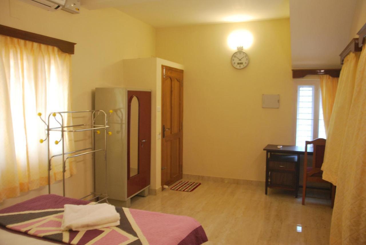Casa Feliz Bed & Breakfast Fort Kochi Exterior photo