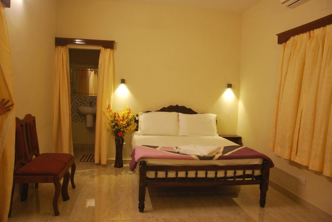 Casa Feliz Bed & Breakfast Fort Kochi Exterior photo
