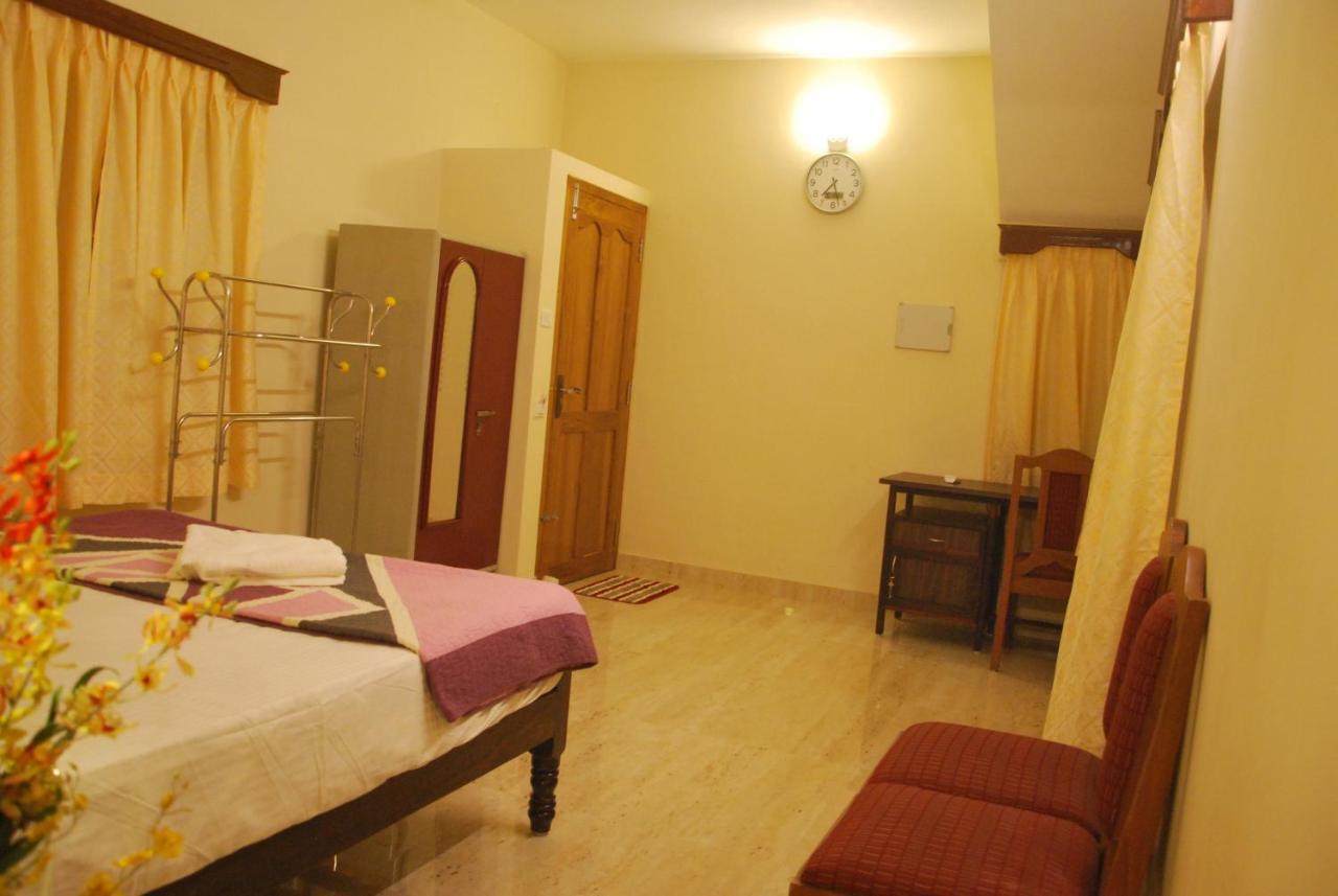 Casa Feliz Bed & Breakfast Fort Kochi Exterior photo