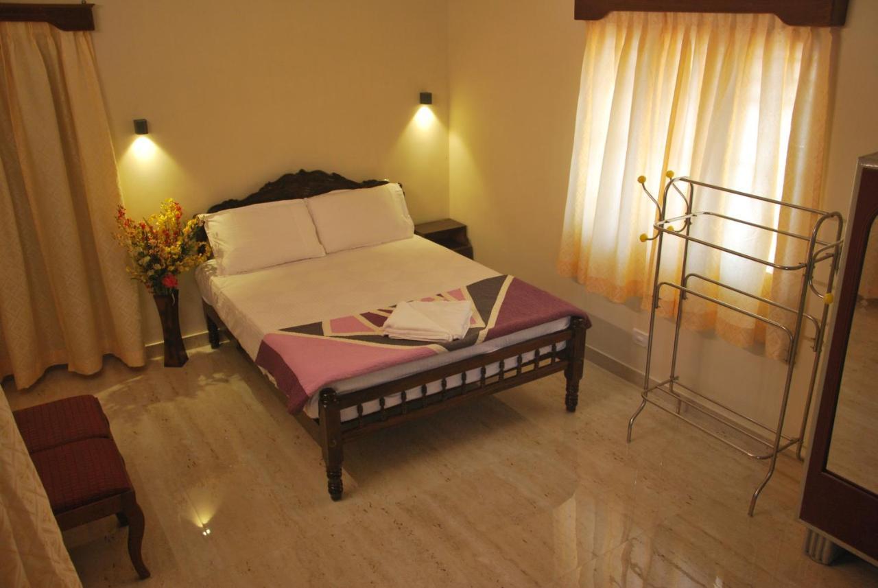 Casa Feliz Bed & Breakfast Fort Kochi Exterior photo